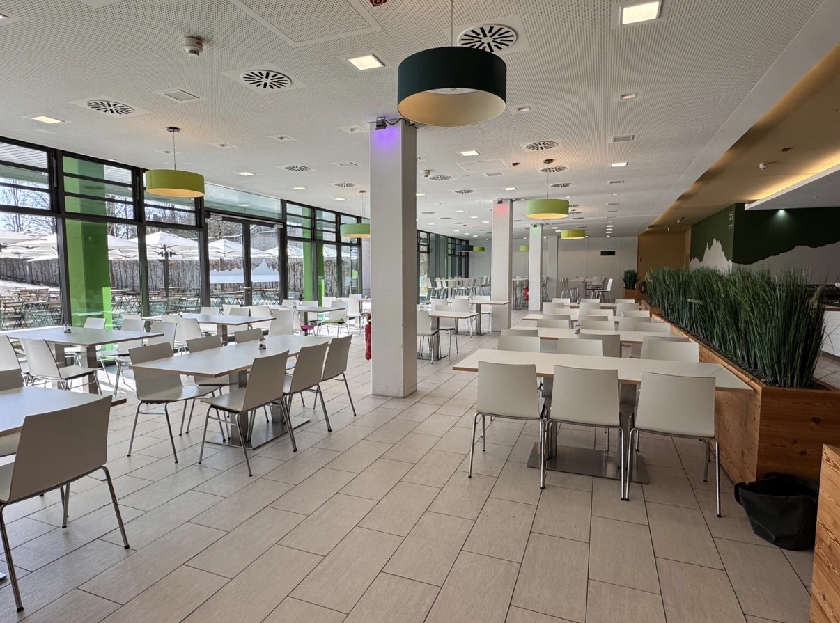 Mama's Kantin – Teraslı Yemek Salonu